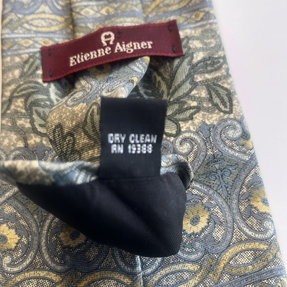 Etienne Aigner Floral Silk Tie - Picture 5 of 6